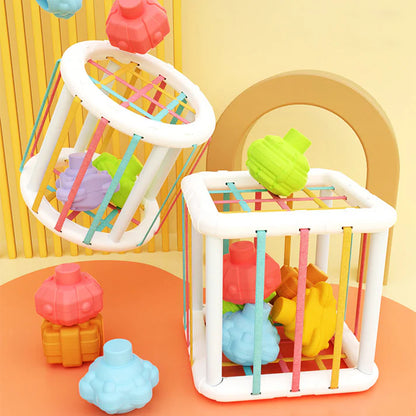 La boite à formes avec élastiques - Jouet Montessori