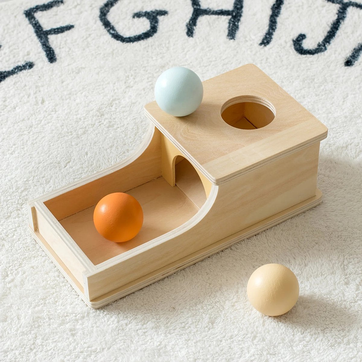 Boite en bois sans tiroir boules Montessori