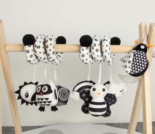 Mobile en tissus noir et blanc Montessori