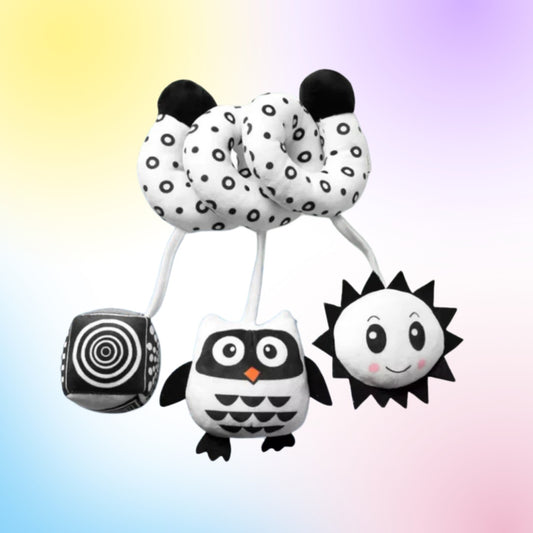 Mobile en tissus noir et blanc Montessori