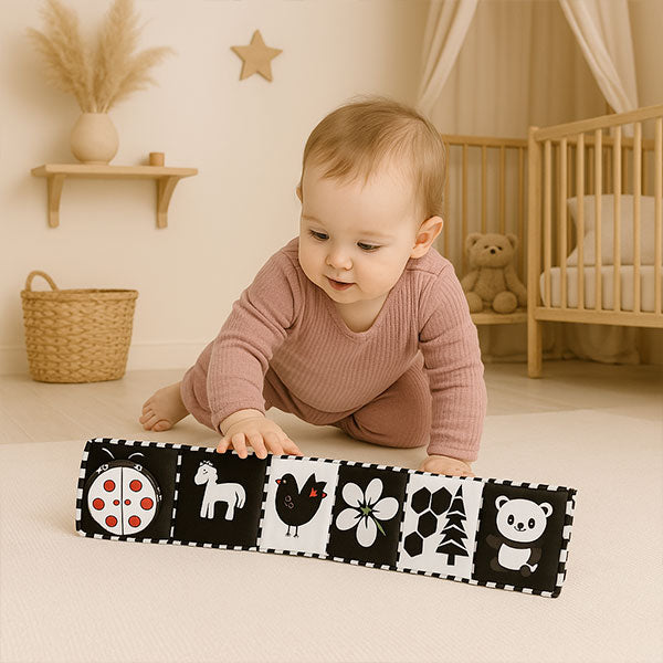 Livre en tissus noir et blanc Montessori